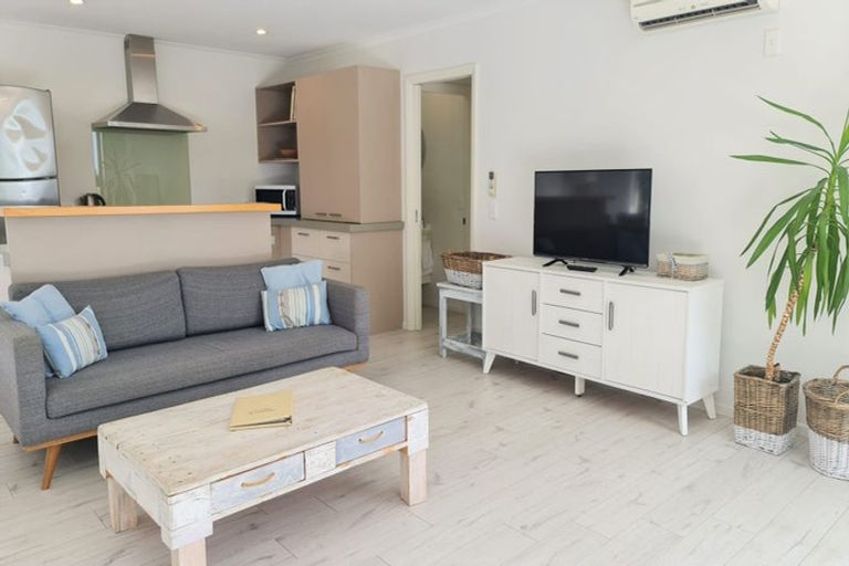 Photo of property in 221 Patons Rock Road, Patons Rock, Takaka, 7182