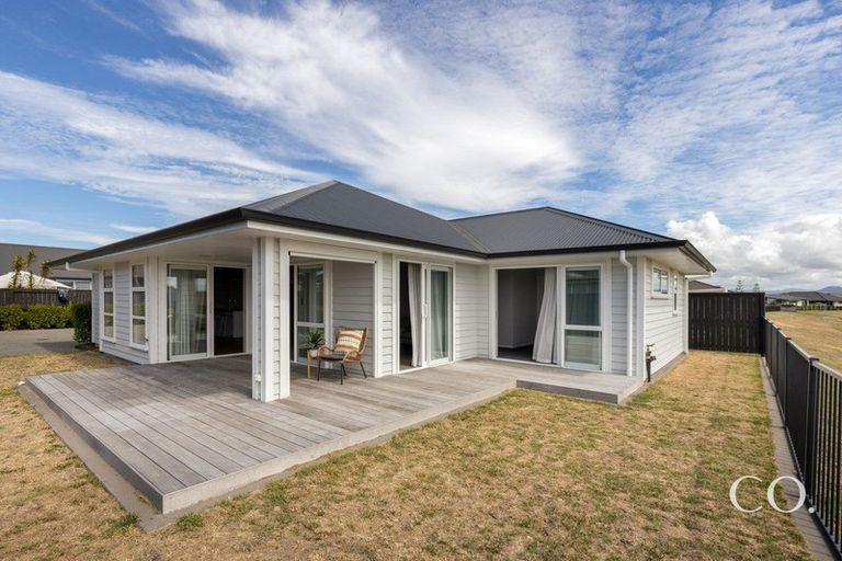Photo of property in 5 Jeffs Way, Papamoa Beach, Papamoa, 3118
