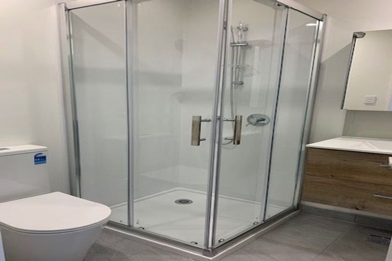 Photo of property in 6 Hoopers Road, Glen Eden, Auckland, 0602