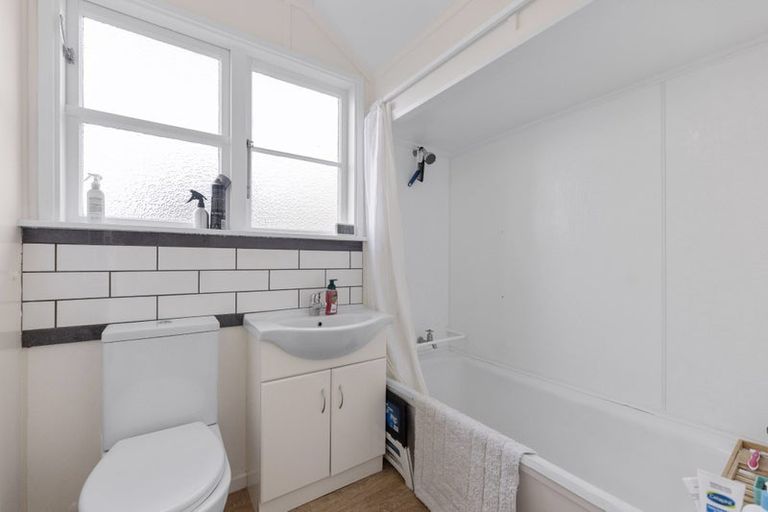 Photo of property in 111 Hillhead Road, Corstorphine, Dunedin, 9012