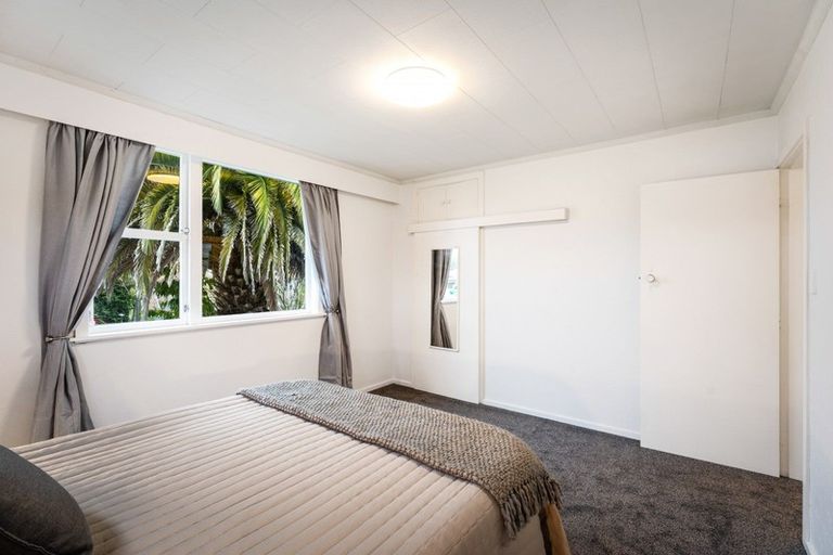 Photo of property in 2 Monterey Place, Totara Park, Upper Hutt, 5018