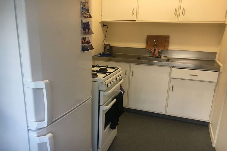 Photo of property in 1/29 Clifton Terrace, Kelburn, Wellington, 6012