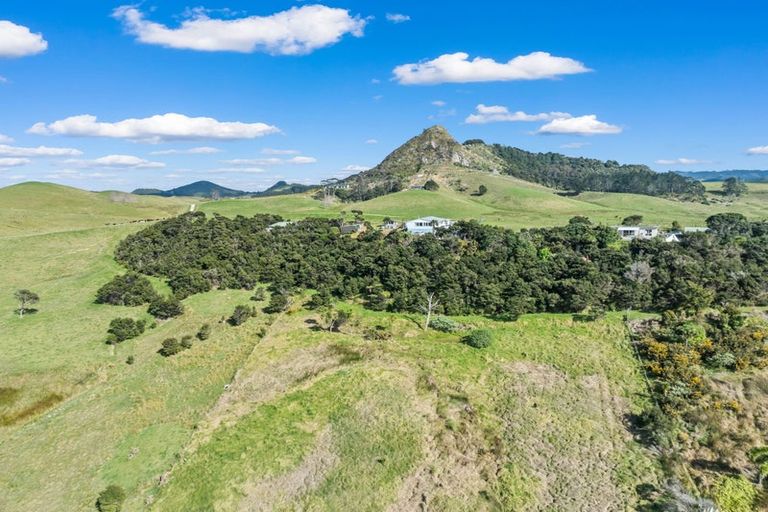 Photo of property in 222 Kerr Road, Parua Bay, Onerahi, 0192