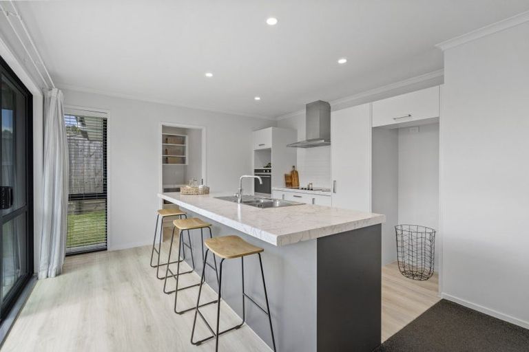 Photo of property in 110 Whakaturou Crescent, Pyes Pa, Tauranga, 3112