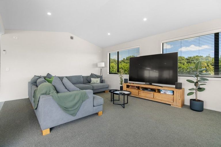 Photo of property in 15 Mike Smith Drive, Cambridge, 3434