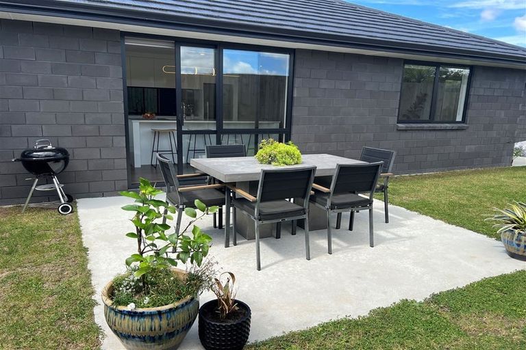 Photo of property in 11 Murray Ward Drive, Te Kauwhata, 3710