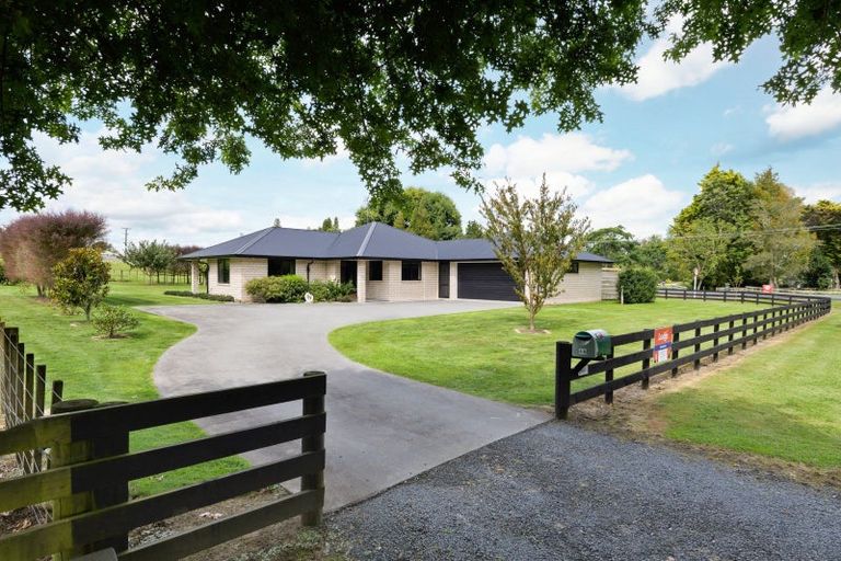 Photo of property in 48 Oak Lane, Pirongia, 3802