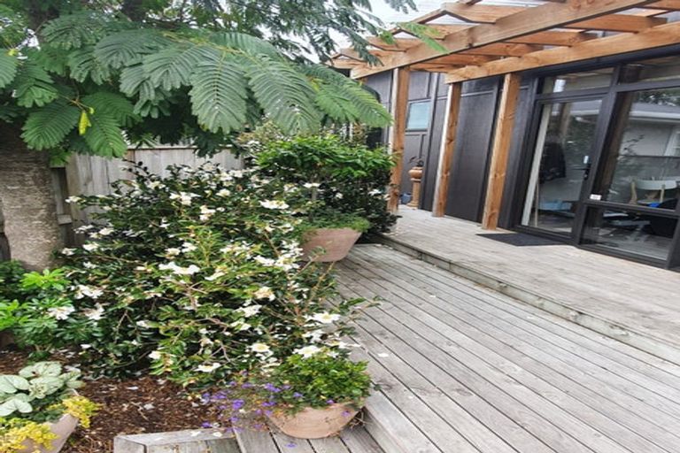 Photo of property in 9a Denbigh Place, Awapuni, Palmerston North, 4412