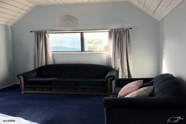 Photo of property in 3 Sarah Street, Waikawa Beach, Levin, 5573