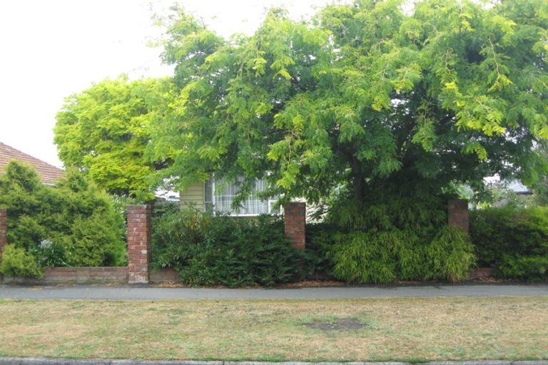 Photo of property in 50 Birchfield Avenue, Dallington, Christchurch, 8061