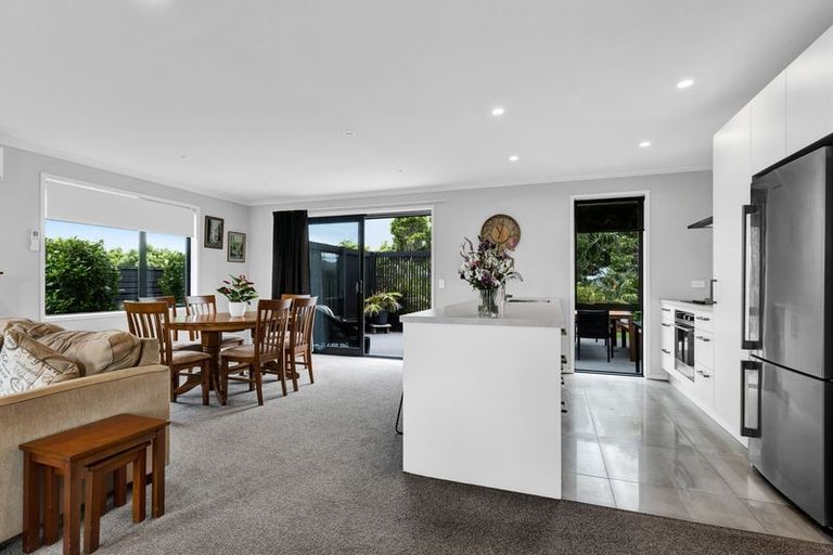 Photo of property in 34d Honeyfield Drive, Whalers Gate, New Plymouth, 4310