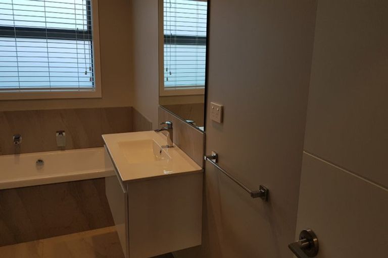 Photo of property in 15 Cupples Street, Papamoa Beach, Papamoa, 3118