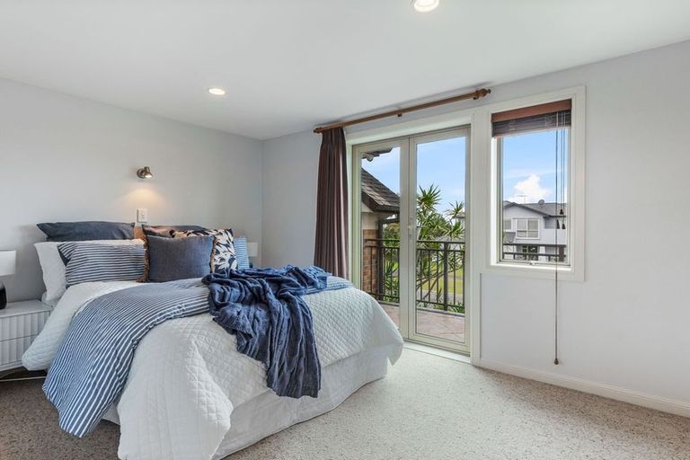Photo of property in 30 Waikura Drive, Te Atatu Peninsula, Auckland, 0610