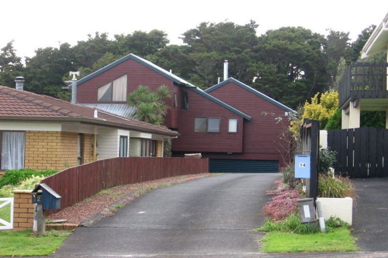Photo of property in 12 Deodar Place, Totara Heights, Auckland, 2105