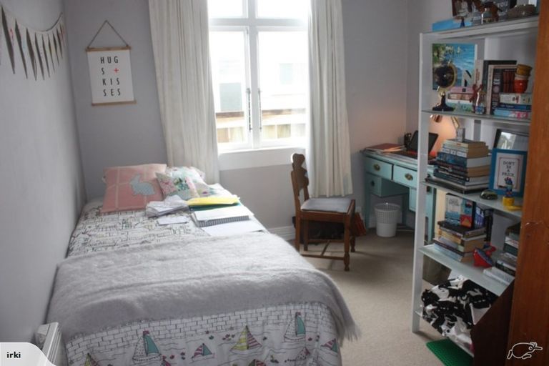 Photo of property in 48 Cutfield Road, New Plymouth, 4310