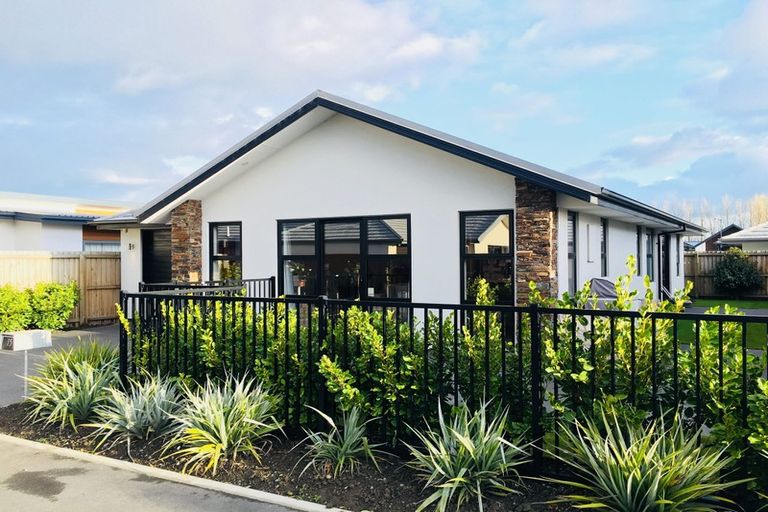 Photo of property in 15 Bouler Court, Halswell, Christchurch, 8025