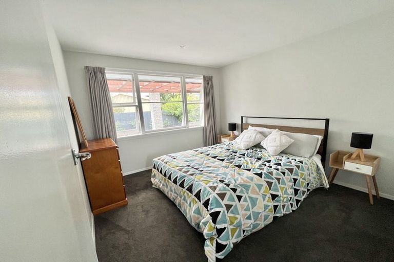 Photo of property in 35 Toorak Avenue, Avonhead, Christchurch, 8042