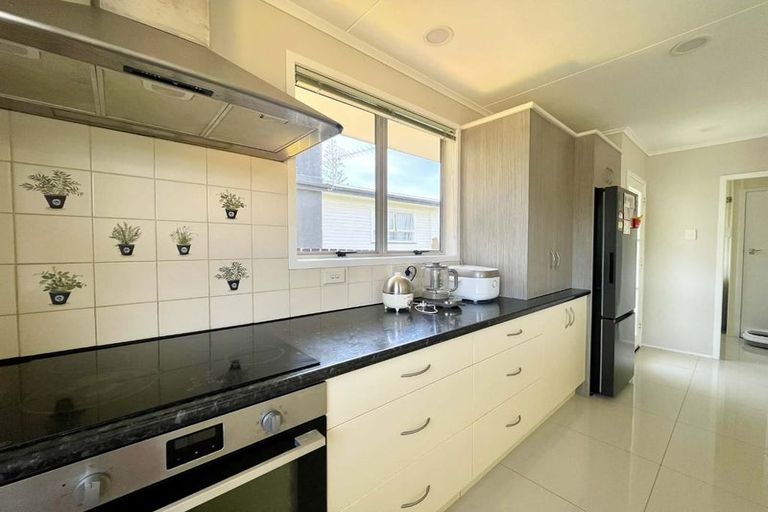 Photo of property in 35f Clearmont Crescent, Blagdon, New Plymouth, 4310