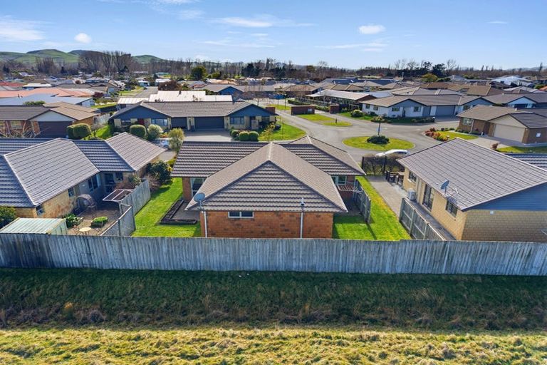 Photo of property in Henry Russell Estate, 21/36 Belgrove Drive, Waipukurau, 4200
