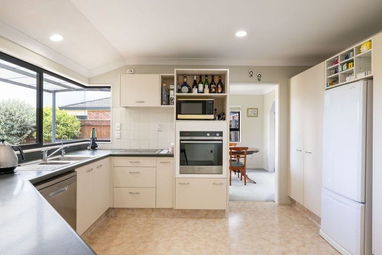 Photo of property in 58 Spinnaker Drive, Flagstaff, Hamilton, 3210