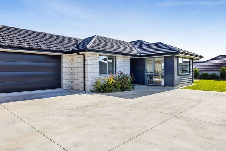 Photo of property in 7 Rua Place, Bell Block, New Plymouth, 4312