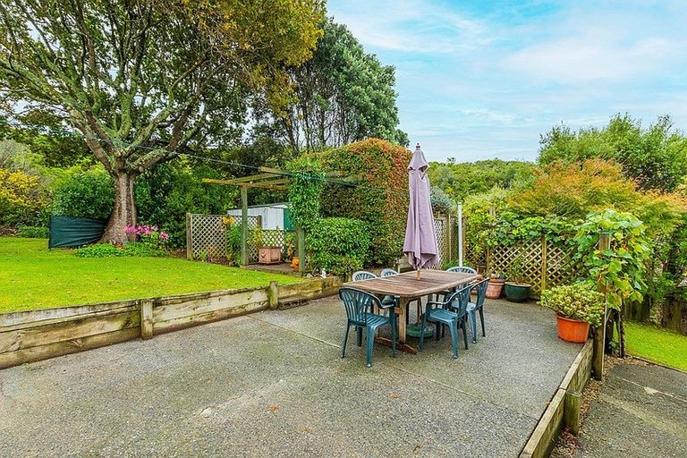 Photo of property in 367 Main Road, Tawa, Wellington, 5028