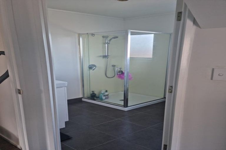 Photo of property in 2/96 Frank Nobilo Drive, Golflands, Auckland, 2013