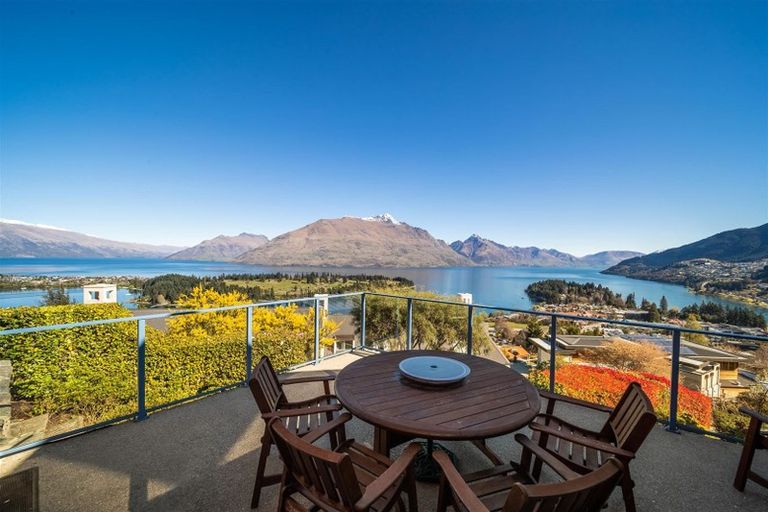 Photo of property in 33 Edinburgh Drive, Queenstown, 9300