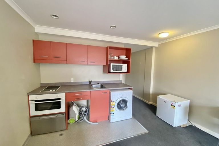 Photo of property in Aitken Street Apartments, 206/5 Aitken Street, Thorndon, Wellington, 6011