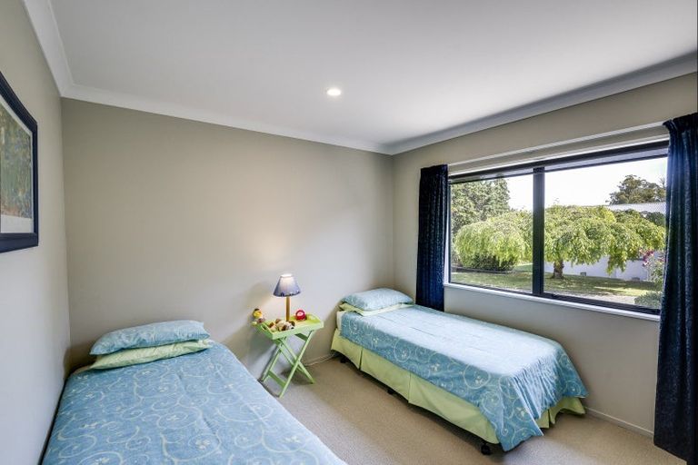 Photo of property in 42 Rochfort Road, Havelock North, 4130