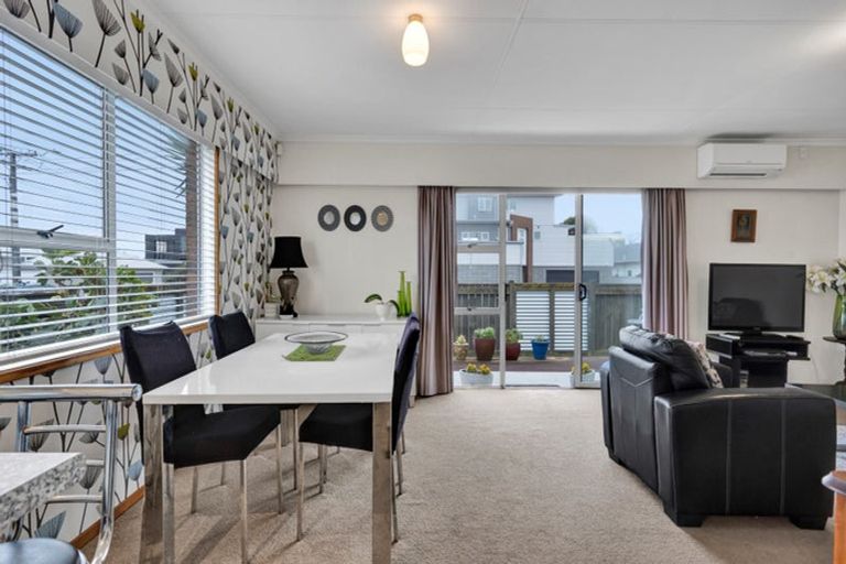 Photo of property in 13 Kowhai Street, Strandon, New Plymouth, 4312