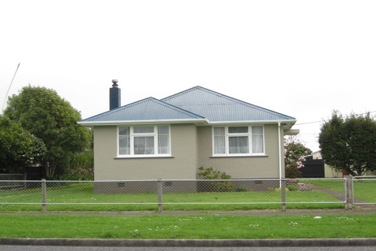 Photo of property in 81 Cracroft Street, Waitara, 4320