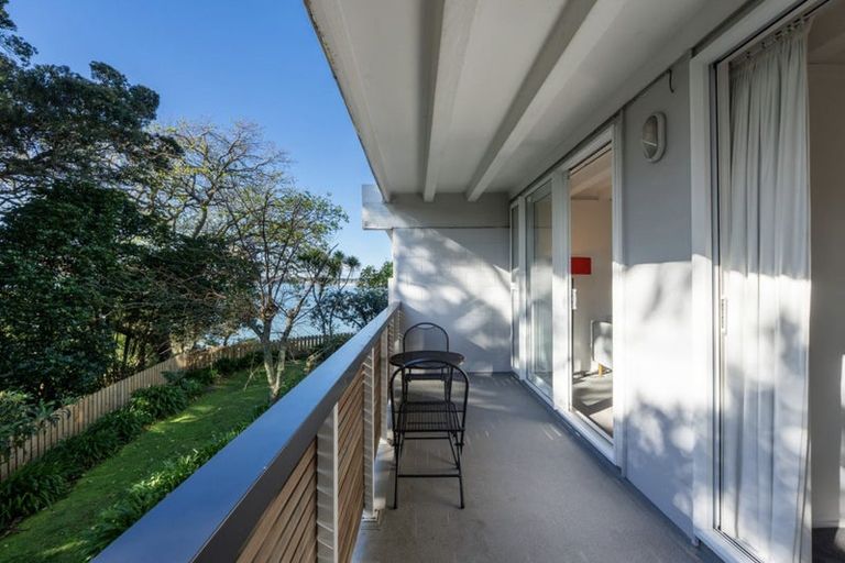 Photo of property in 3/73 Princes Street, Northcote Point, Auckland, 0627