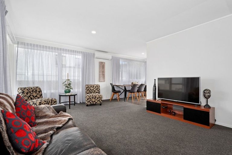 Photo of property in 24a Simpson Road, Papamoa Beach, Papamoa, 3118