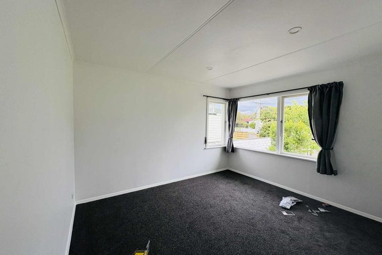 Photo of property in 17 Buick Crescent, Awapuni, Palmerston North, 4412