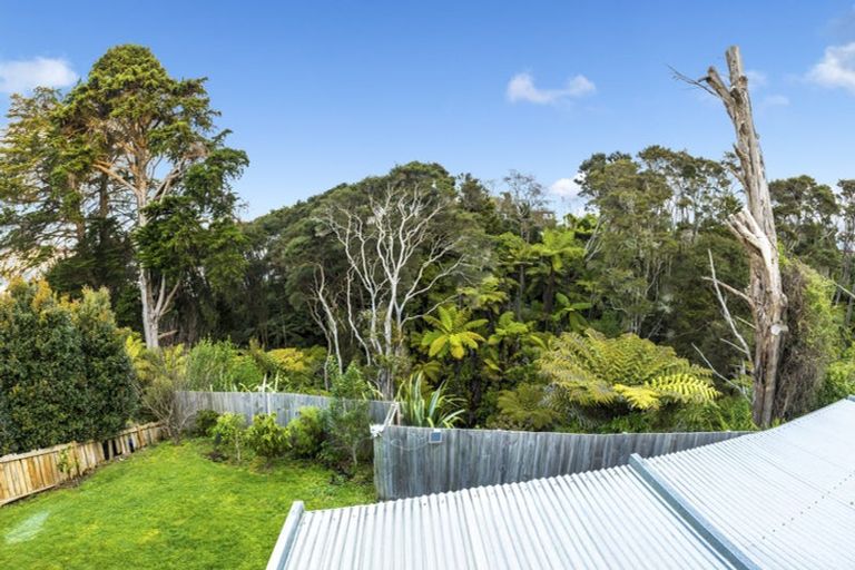 Photo of property in 81 Spence Road, Henderson, Auckland, 0612