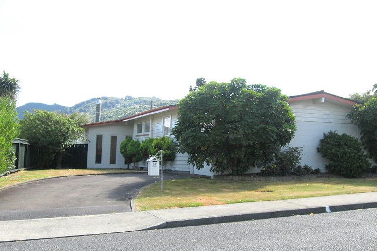 Photo of property in 37 Sunnyview Drive, Brown Owl, Upper Hutt, 5018