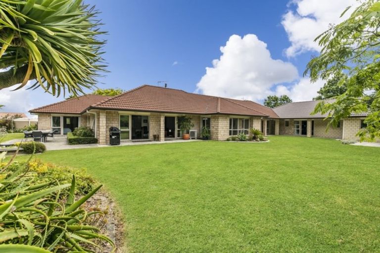 Photo of property in 363 Linwood Road, Karaka, Papakura, 2580