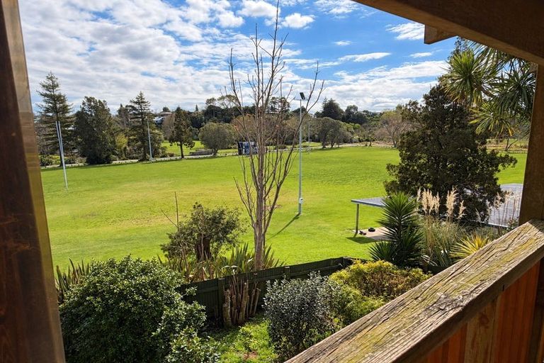 Photo of property in 17 Sutherland Road, Brookfield, Tauranga, 3110