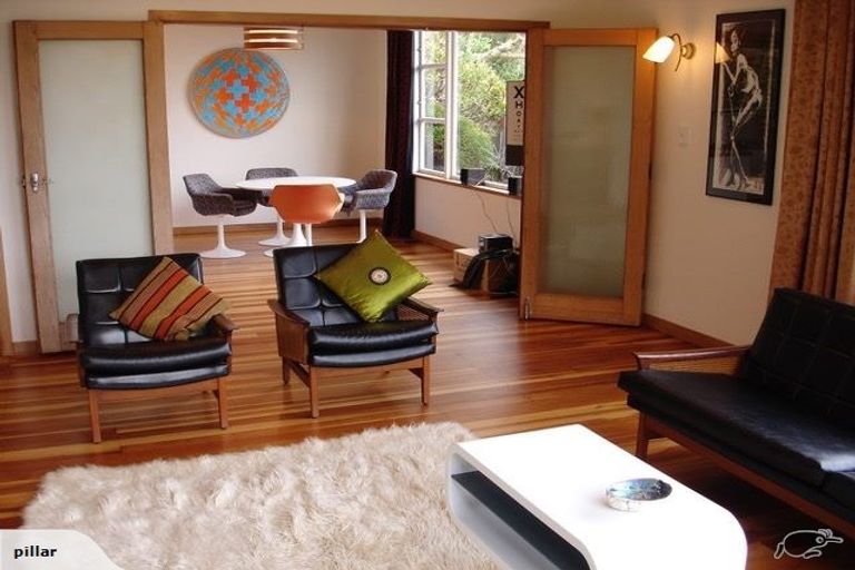 Photo of property in 27 Tio Tio Road, Miramar, Wellington, 6022