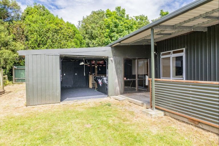 Photo of property in 97 Mcdonald Road, Levin, 5571
