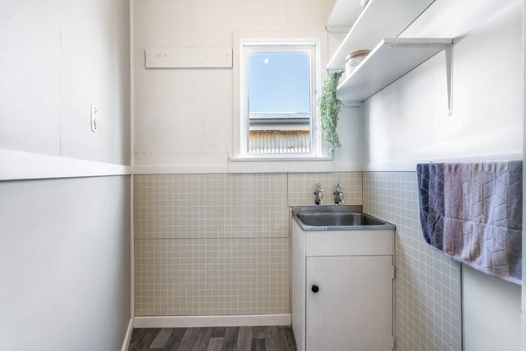 Photo of property in 61 Dudley Street, Grasmere, Invercargill, 9810