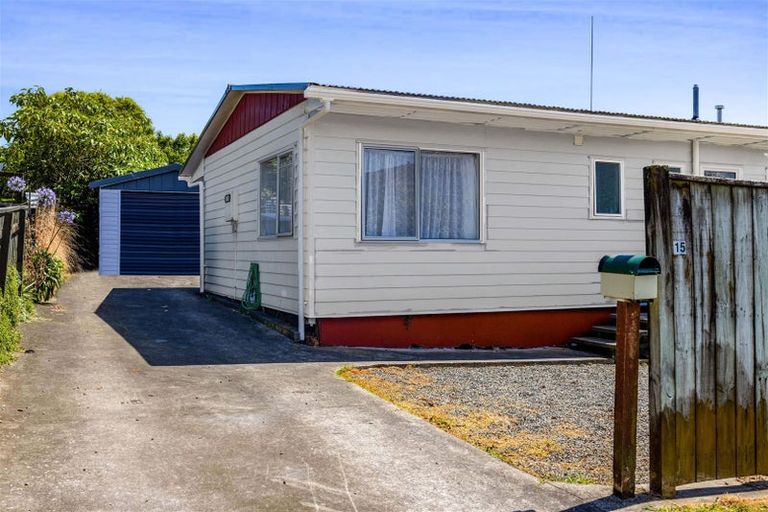 Photo of property in 15 Camellia Avenue, Bell Block, New Plymouth, 4312