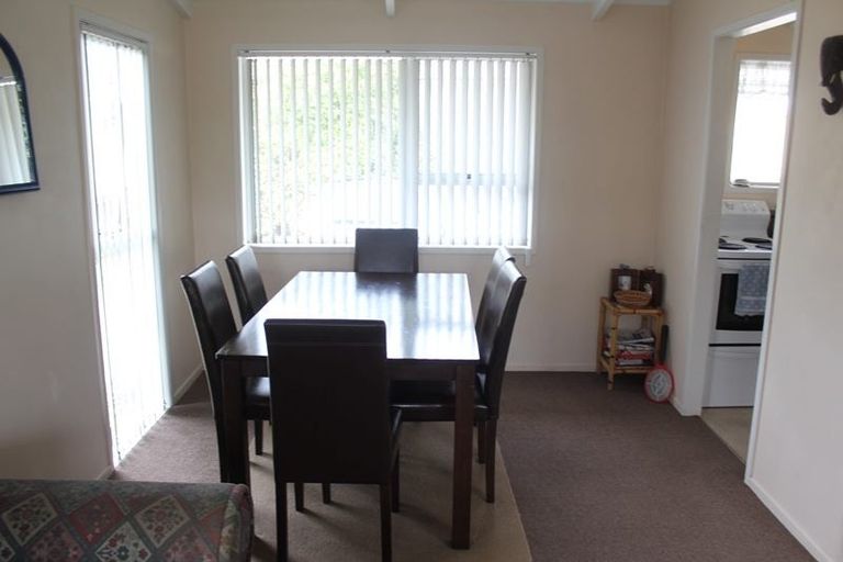 Photo of property in 6 Parvin Place, Pukekohe, 2120