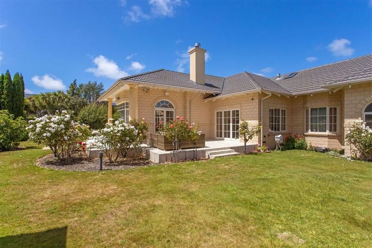 Photo of property in 23 Stableford Green, Burnside, Christchurch, 8053