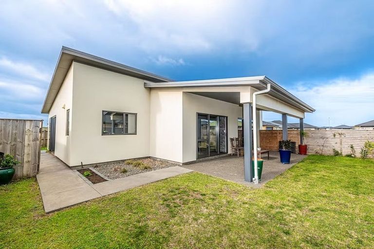 Photo of property in 16 Simon Street, Tawhero, Whanganui, 4501