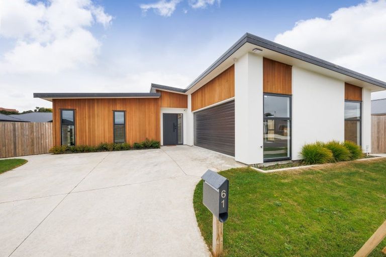 Photo of property in 61 Freedom Drive, Kelvin Grove, Palmerston North, 4414