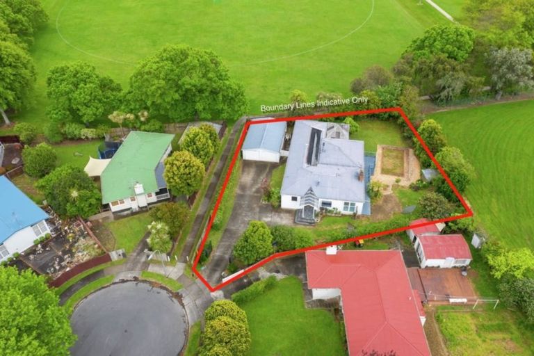 Photo of property in 7 Cindy Place, Pakuranga, Auckland, 2010