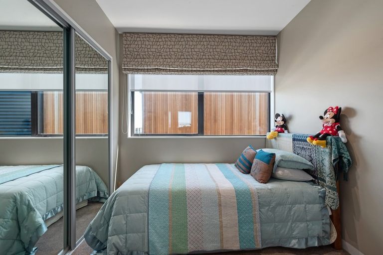 Photo of property in 2b The Terrace, Takapuna, Auckland, 0622