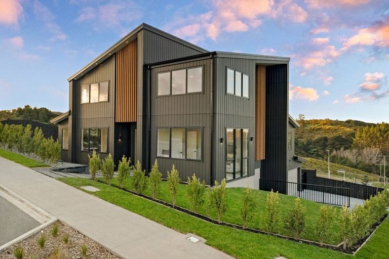 Photo of property in 20 Kikorangi Drive, Wainui, 0992